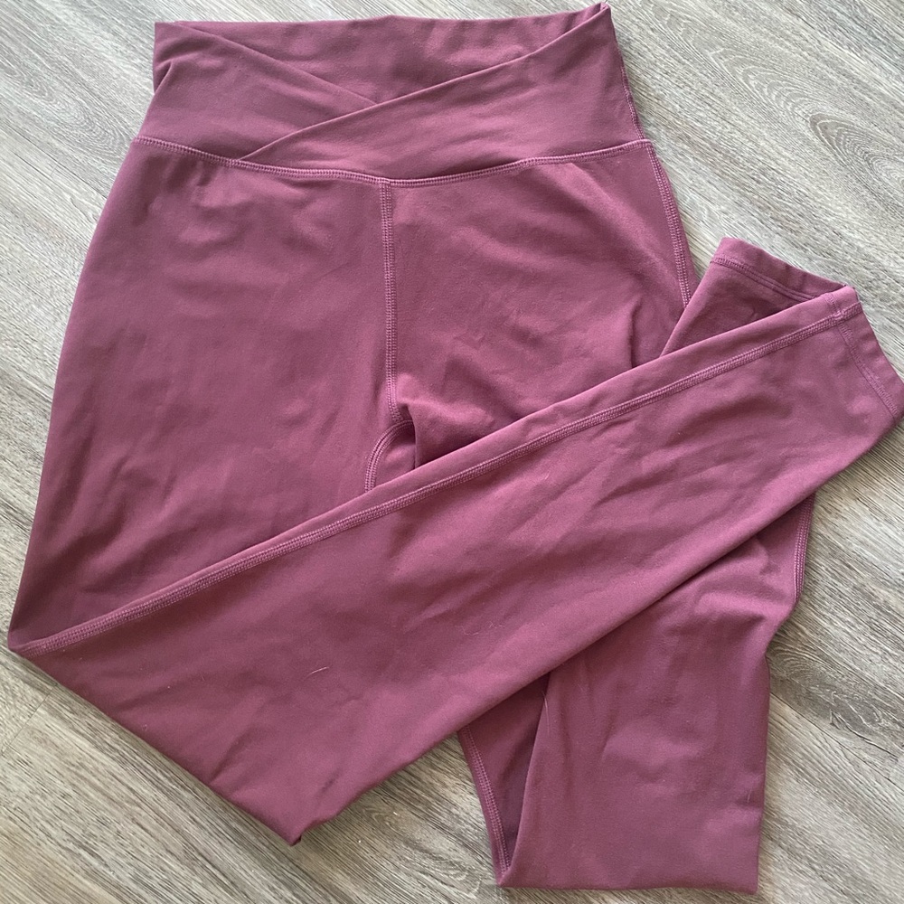 Alphalete Surface Path Leggings in Violet